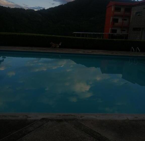 Finca Hotel   Piscina La Johanna