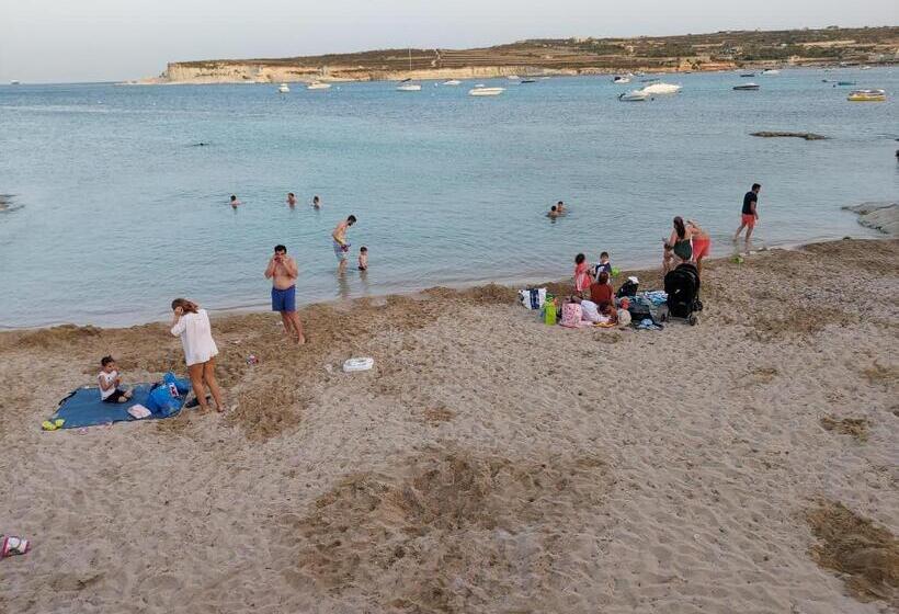 Gizimina Apartment In Marsascala By Sea And Near Airport