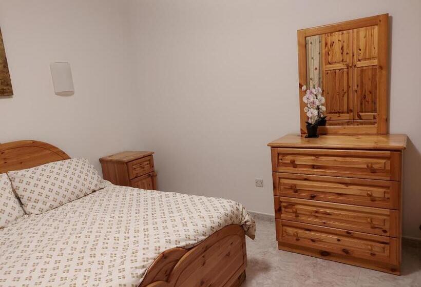 Gizimina Apartment In Marsascala By Sea And Near Airport