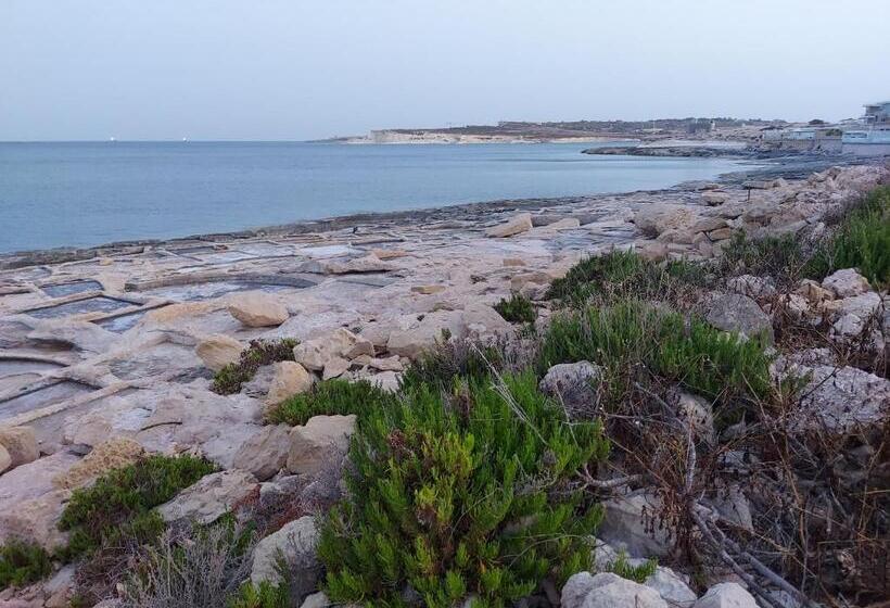 Gizimina Apartment In Marsascala By Sea And Near Airport