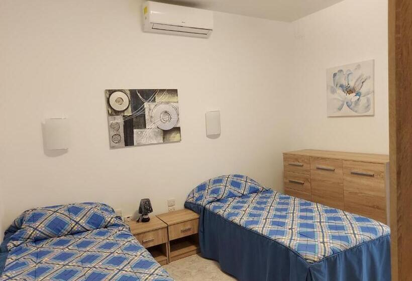 Gizimina Apartment In Marsascala By Sea And Near Airport