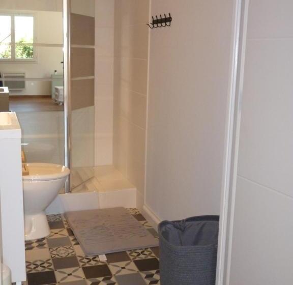 Gîte En Pleine Nature, A La Douceur Des Chênes