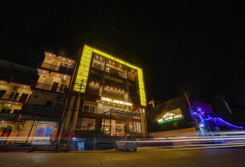 Отель Divine Lakshmi Ganga