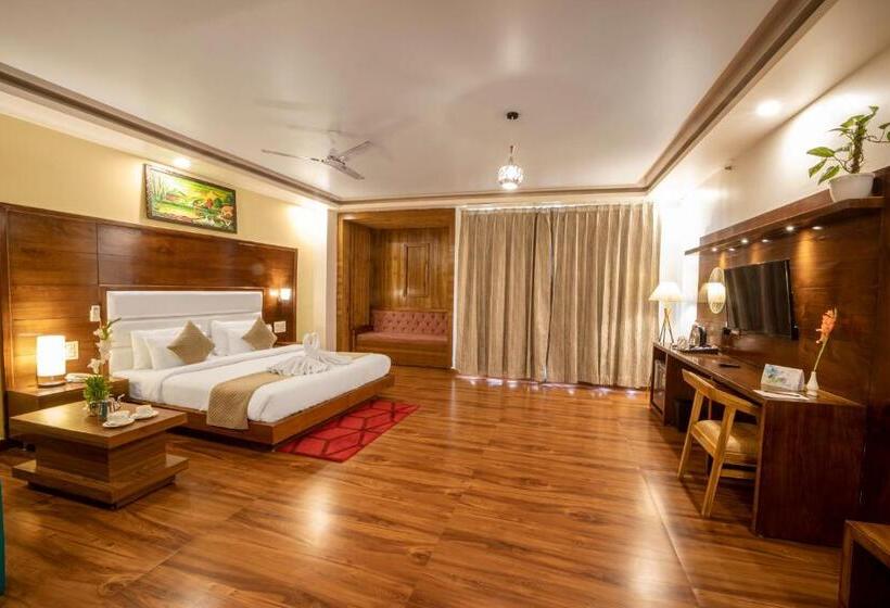 호텔 Divine Lakshmi Ganga