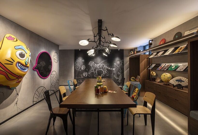 ホテル Moxy Xi An Beilin