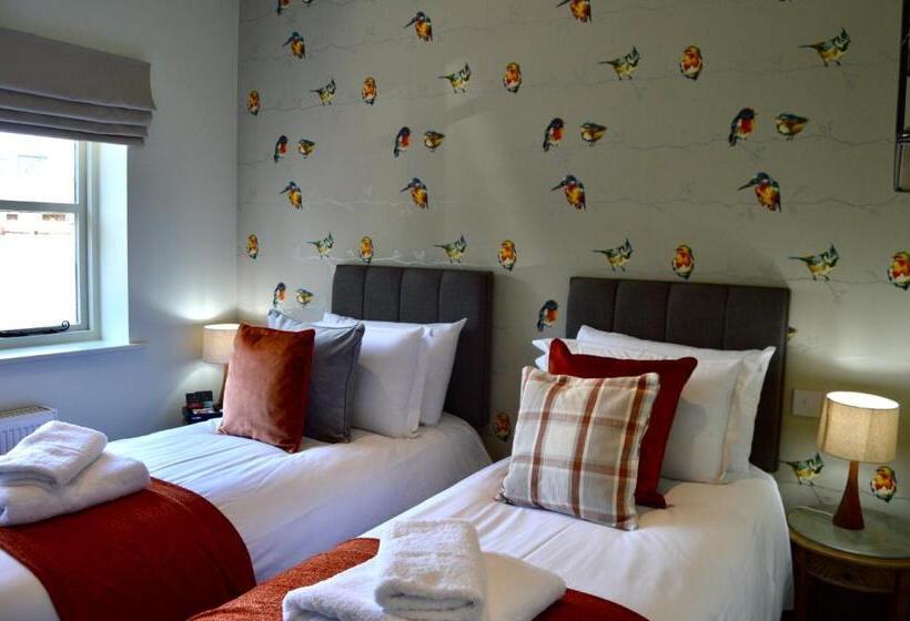 The Nest Hotel & Restaurant