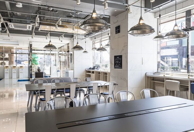 בית מלון כפרי Toyoko Inn Tsubame Sanjo Ekimae