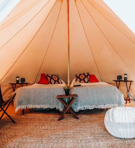 בית מלון כפרי Wander Camp Bryce Canyon   Escalante