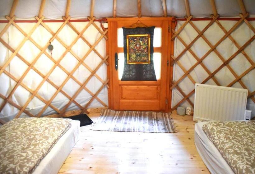 Kincs Apartman és Jurtaszállás