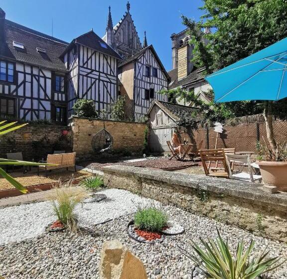La Marmotte De La Cathédrale   Calme   Jardin
