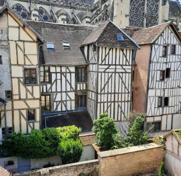 La Marmotte De La Cathédrale   Calme   Jardin