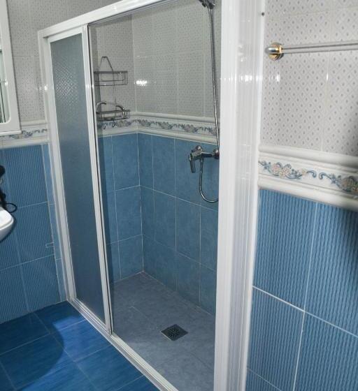 La Villa De Lore, Piso Completo Apto 6 Personas Con Garaje