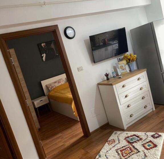 Mall Luxury Apartments