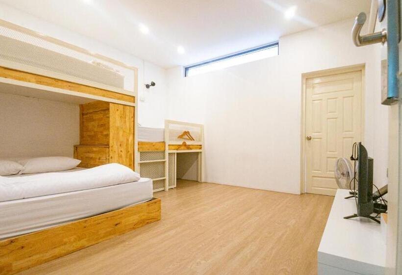 Paknap Hostel