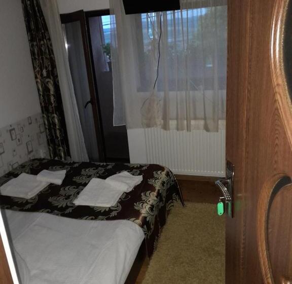 بنسيون Casa Alex