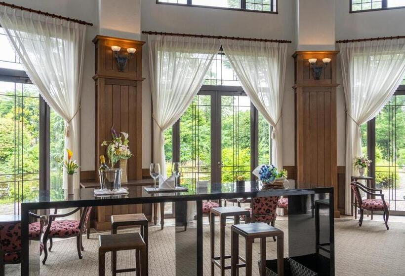 Resort 伊豆高原温泉ホテル 森の泉