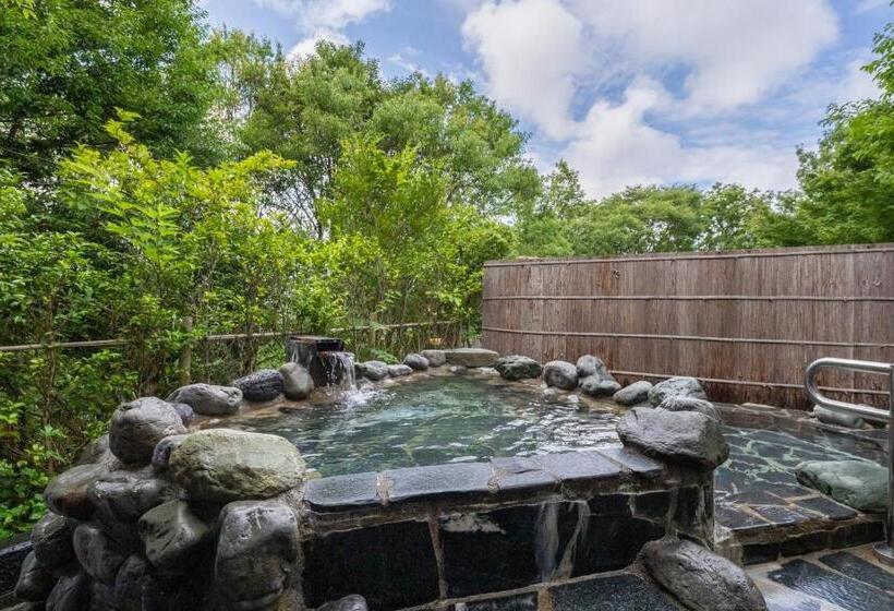 Resort 伊豆高原温泉ホテル 森の泉