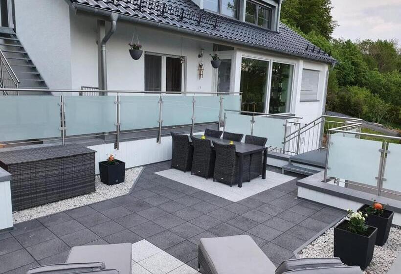 Schwarzer Kater Blankenheim