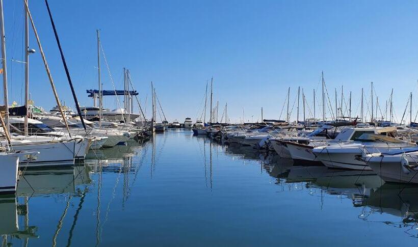 Standing Vue Mer Entre Cannes Et Antibes