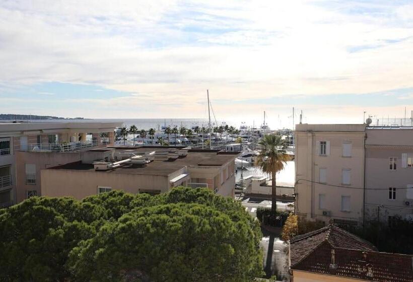 Standing Vue Mer Entre Cannes Et Antibes