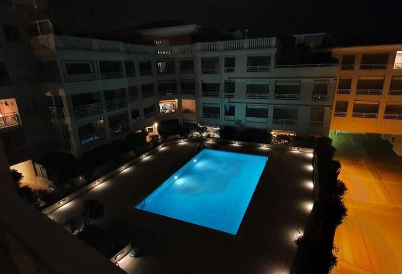 Standing Vue Mer Entre Cannes Et Antibes