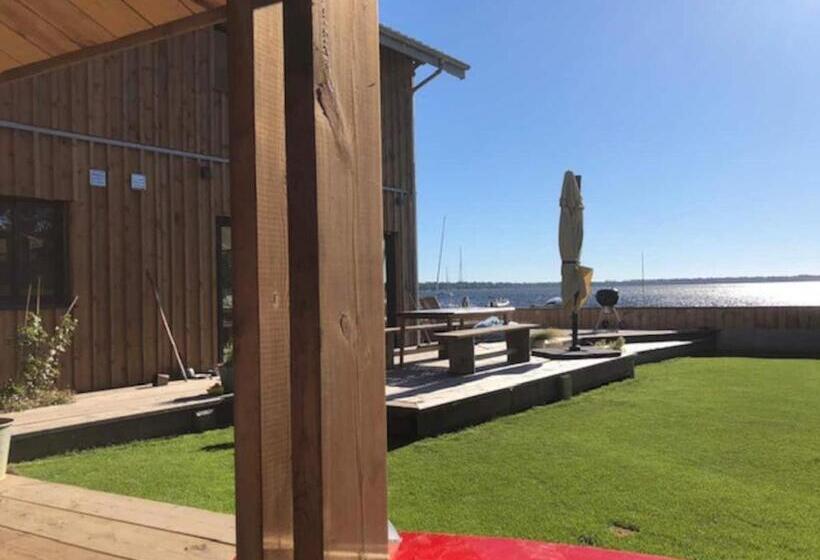 Villa Au Bord Du Lac