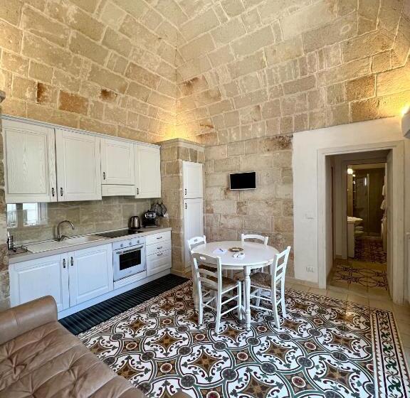 Vittorio Emanuele Apartment