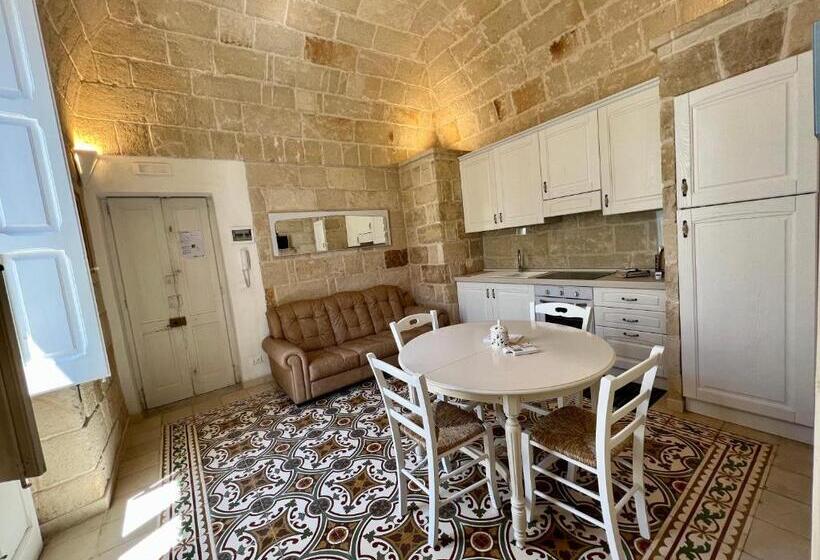 Vittorio Emanuele Apartment