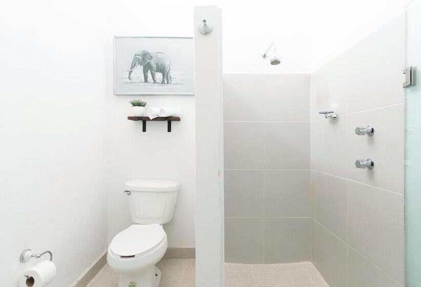 Welcome To Villa Cristy 3 Br 3 5 Wc In The La Floresta Area