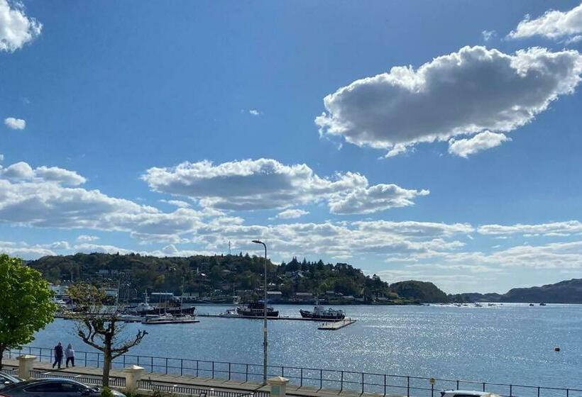 Westbay Seafront Apartment