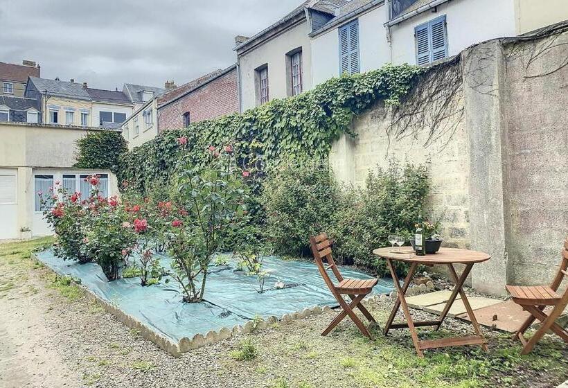 Ad 17   Escapade Ensoleillée