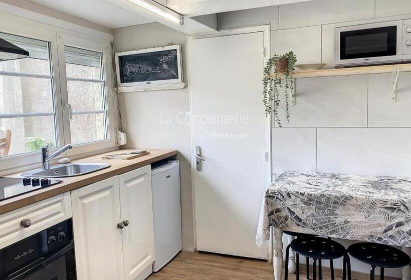 Ad 17   Escapade Ensoleillée