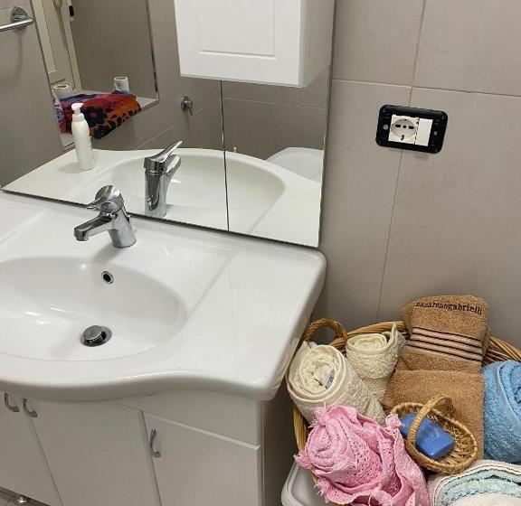 Albahome, Comoda Casa Vacanze Centralissima E Panoramica