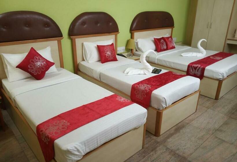 旅馆 Kingston Palace