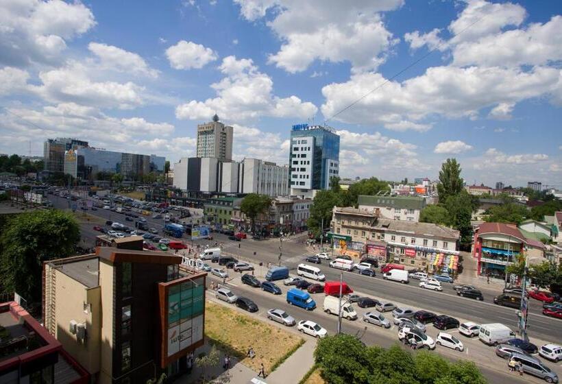 Apartament Curat Si Confortabil Str. Ismail 86 In Centrul Chisinaului