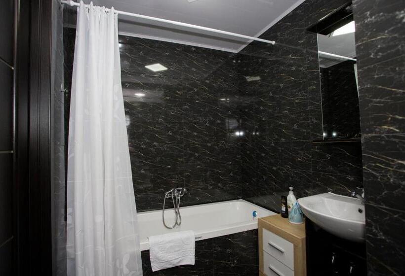 Apartament Curat Si Confortabil Str. Ismail 86 In Centrul Chisinaului