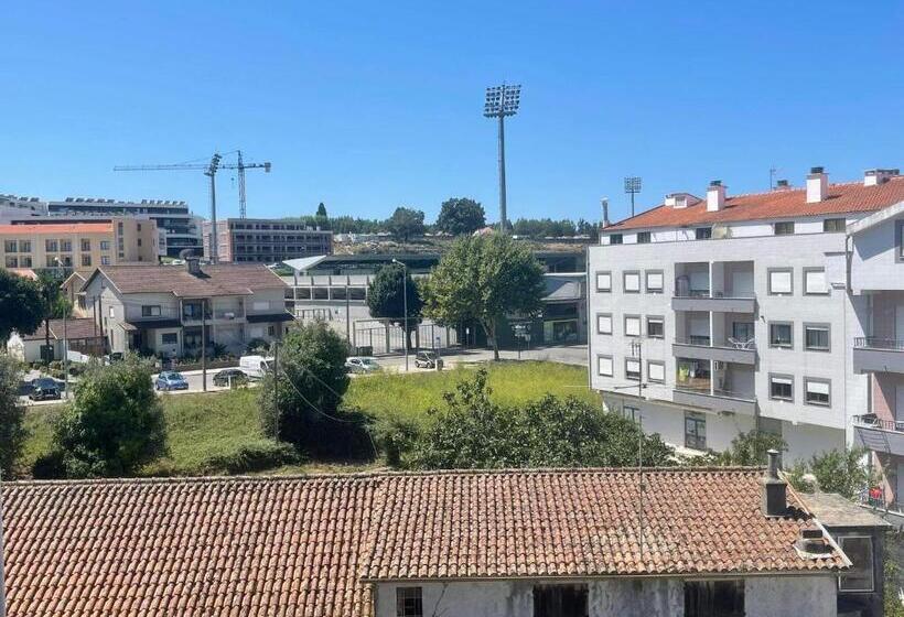 Apartamento Amplo E Moderno   Perto Do Estádio Futebol