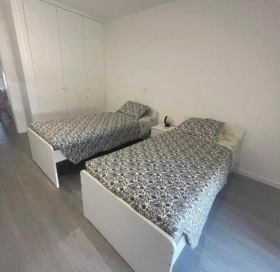 Apartamento Amplo E Moderno   Perto Do Estádio Futebol