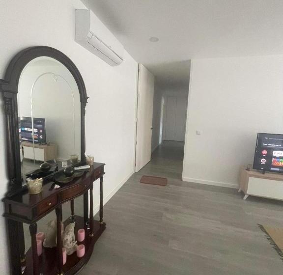 Apartamento Amplo E Moderno   Perto Do Estádio Futebol