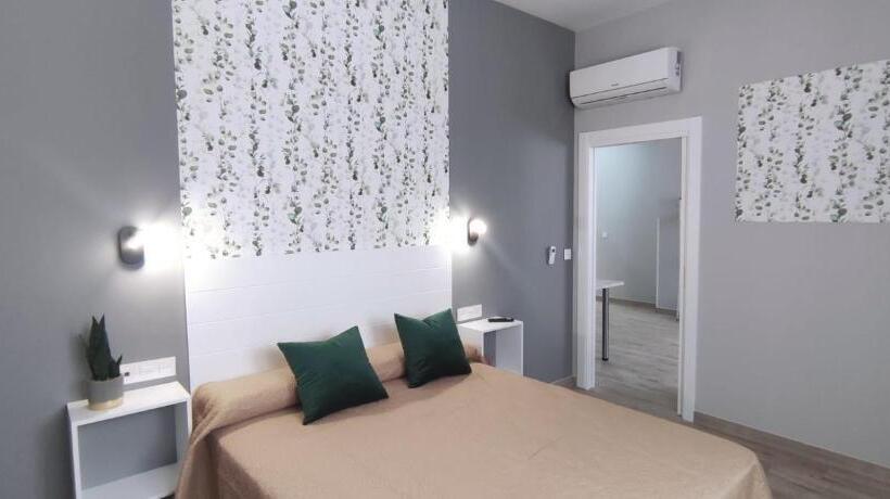 Apartamentos Las Trece Llaves Jacuzzi Bajo Reserva