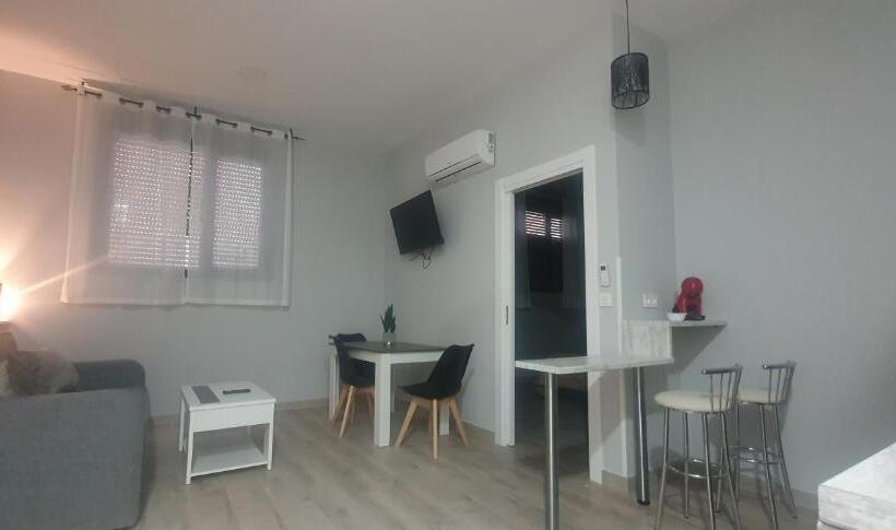 Apartamentos Las Trece Llaves Jacuzzi Bajo Reserva