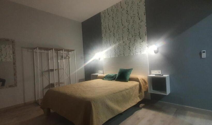 Apartamentos Las Trece Llaves Jacuzzi Bajo Reserva