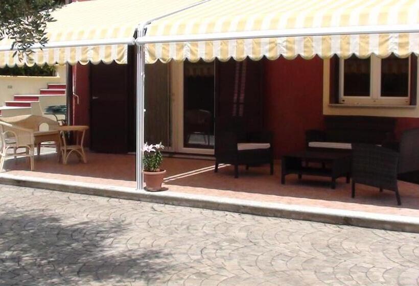 B&b Lo Scoiattolo Del Pollino