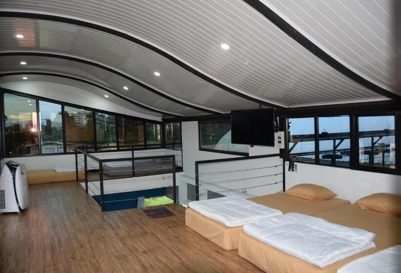 تختخواب و صبحانه Bkl Pool Villa Pattaya