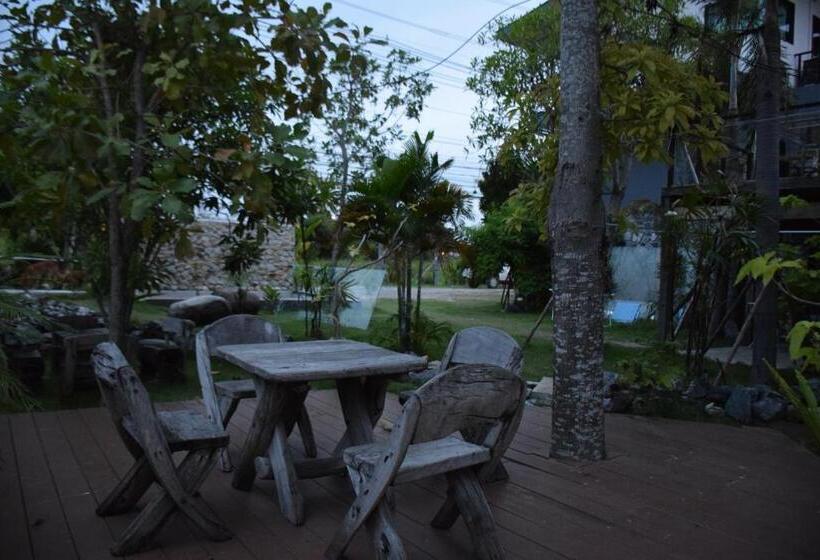 Bed and Breakfast Bkl Pool Villa Pattaya