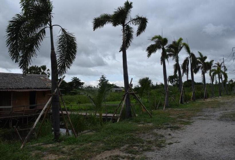 Bed and Breakfast Bkl Pool Villa Pattaya