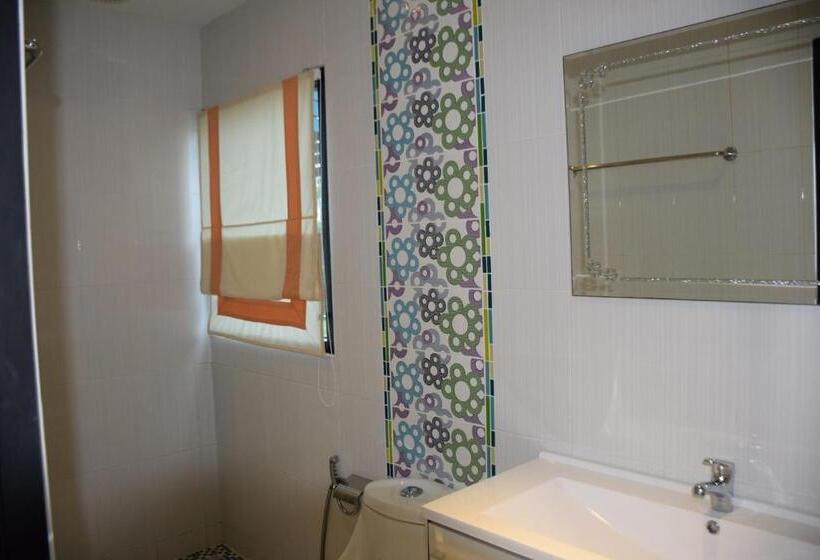 Bed and Breakfast Bkl Pool Villa Pattaya