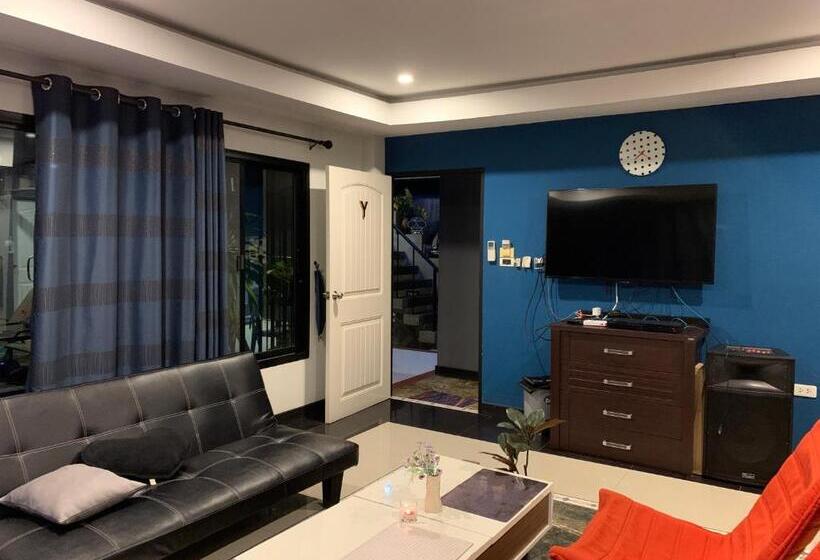 Bed and Breakfast Bkl Pool Villa Pattaya