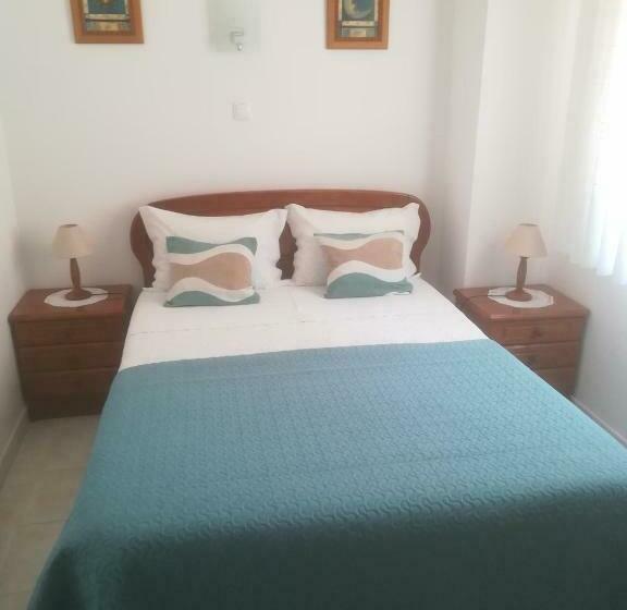 تختخواب و صبحانه Casa Luar