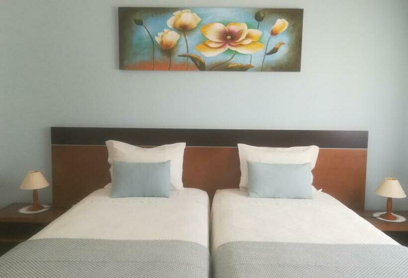 تختخواب و صبحانه Casa Luar